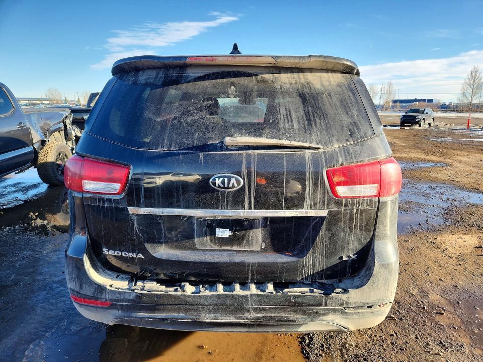 2018 KIA Sedona lx