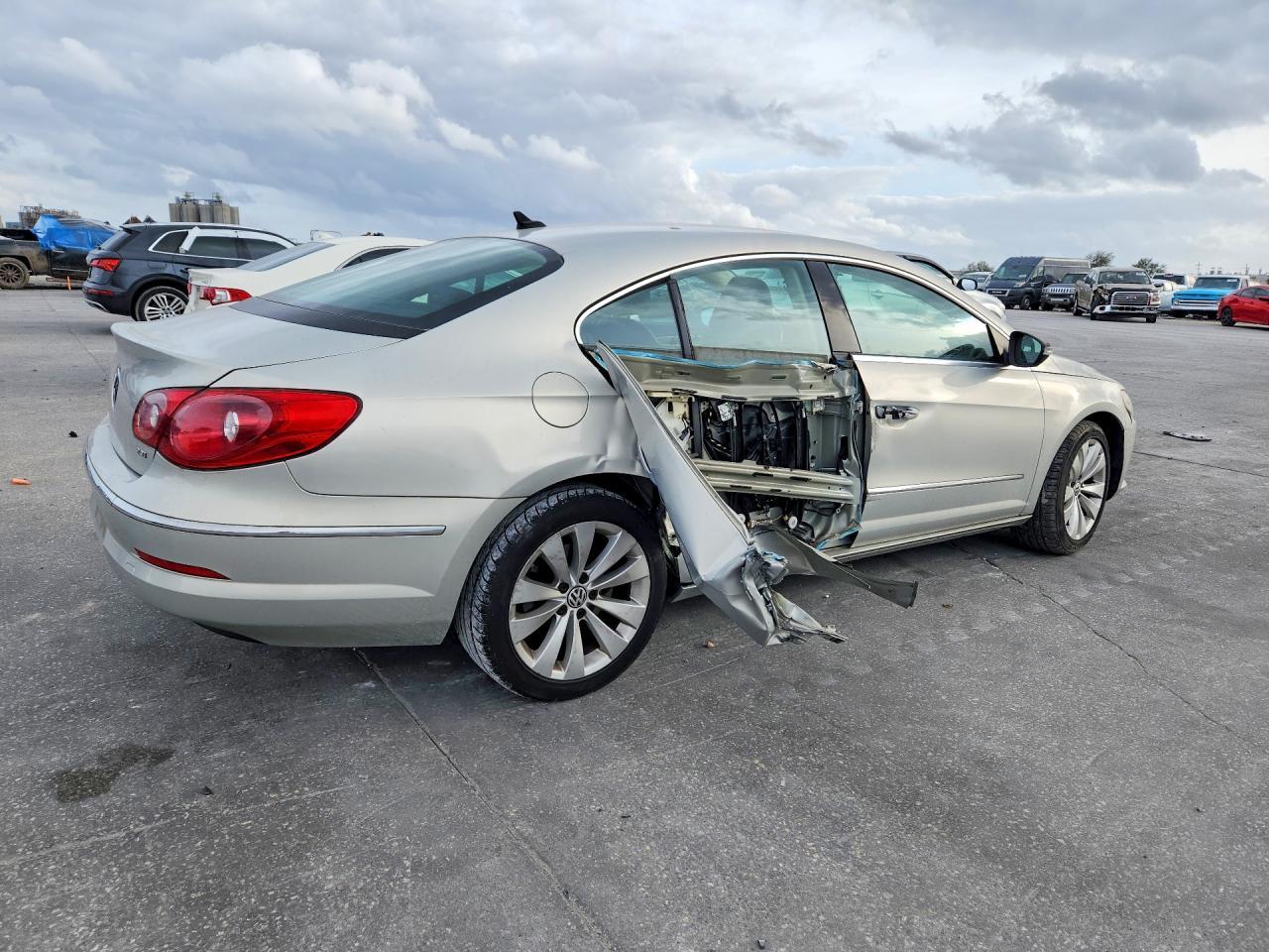 2011 Volkswagen 2011 Volk cc Sport
