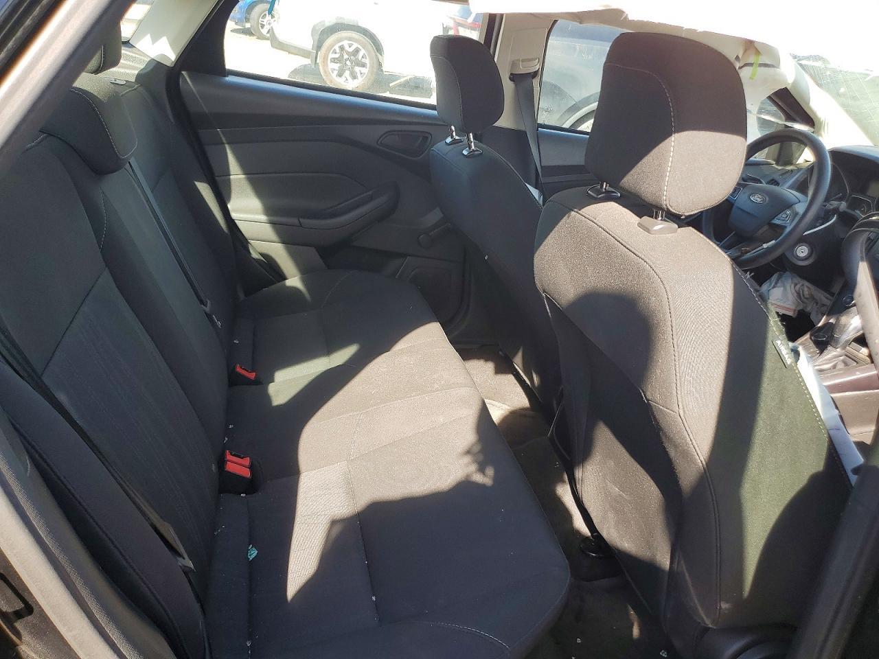 2017 Ford Focus s