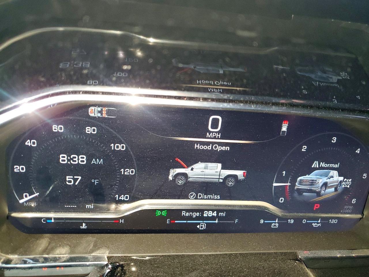 2025 GMC Sierra K1500 slt