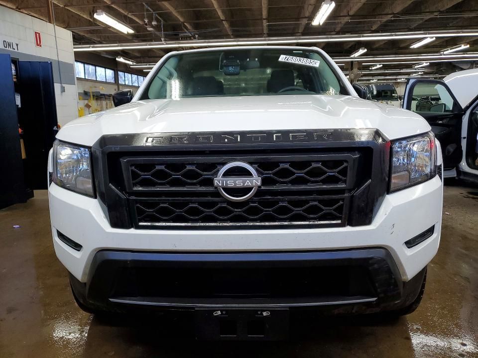 2023 Nissan Frontier s