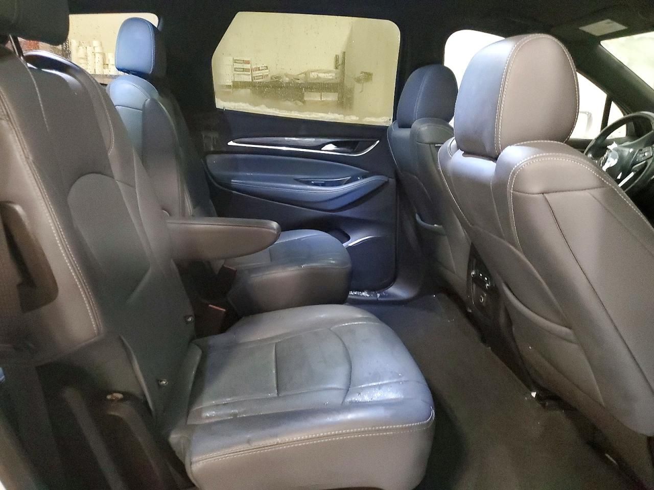 2022 Buick Enclave Essence