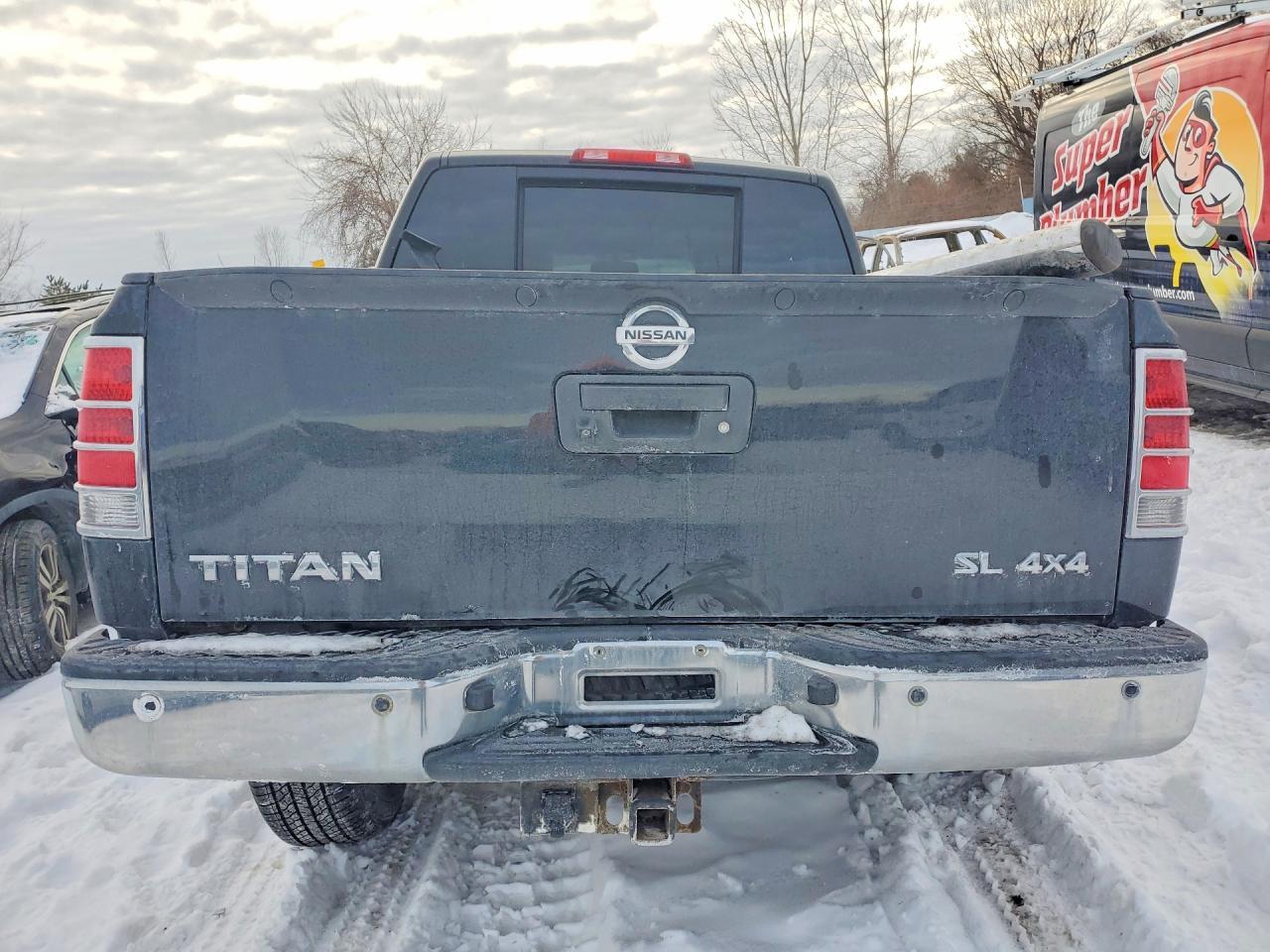 2014 Niss Titan s