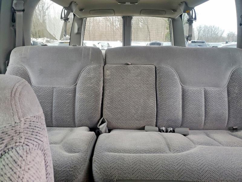 1998 Chevrolet Suburban C2500