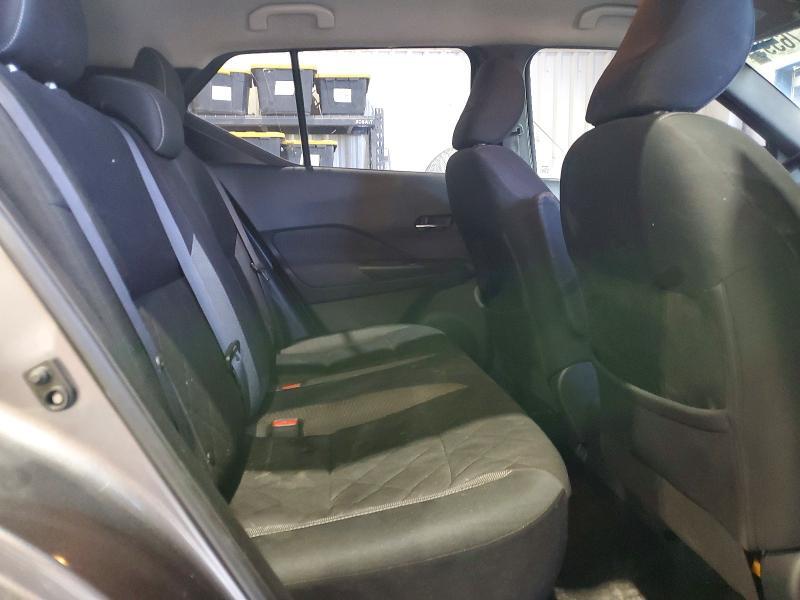 2019 Nissan Kicks s