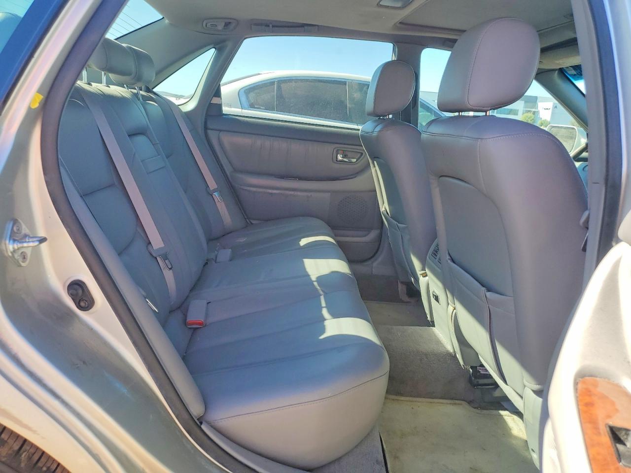 2001 Toyota Avalon xl