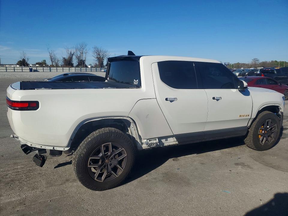 2023 Rivian R1T Adventure