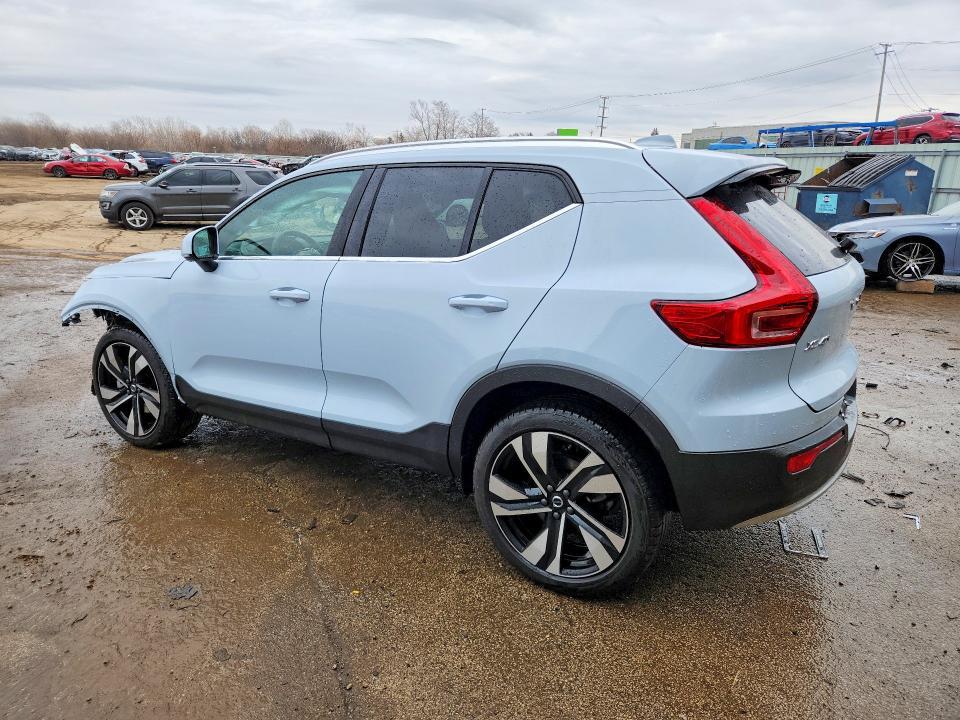 2025 Volvo Xc40 Plus