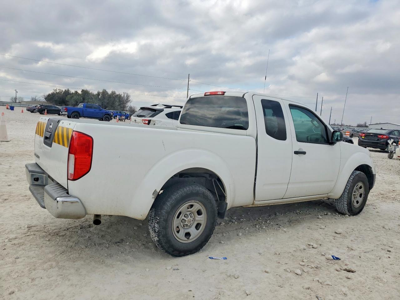 2015 Nissan Frontier S