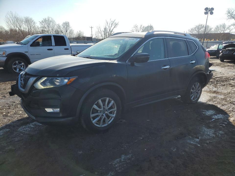 2017 Nissan Rogue sv