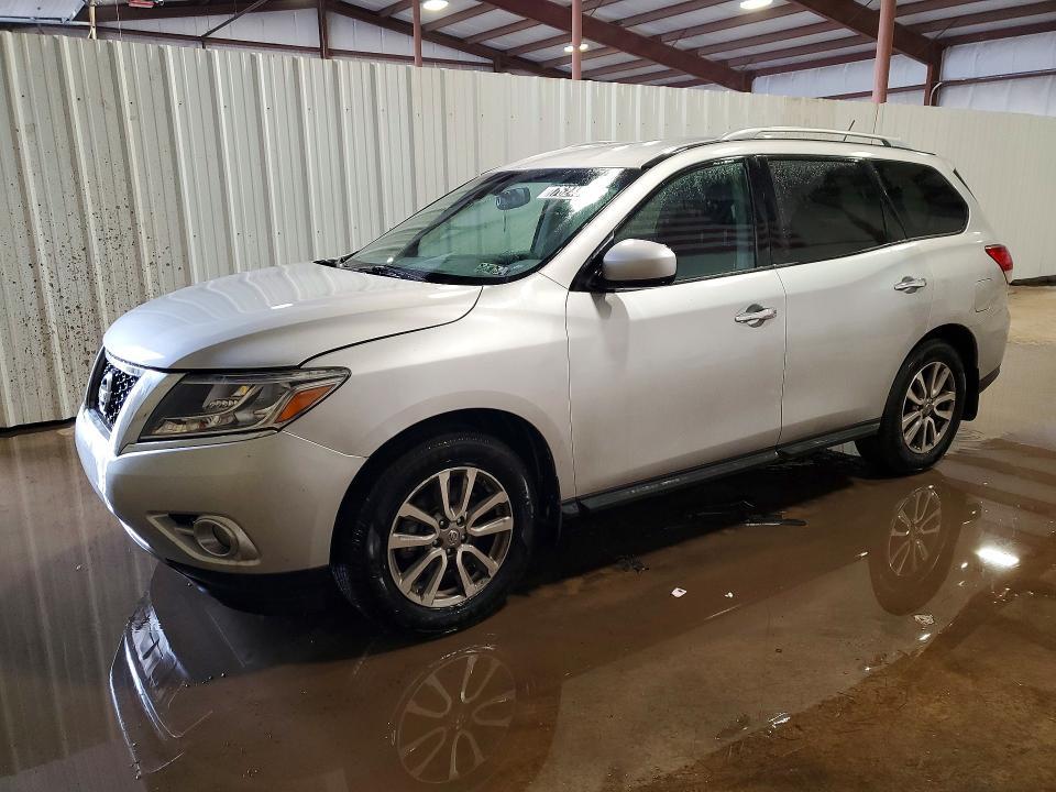 2015 Nissan Pathfinder sv