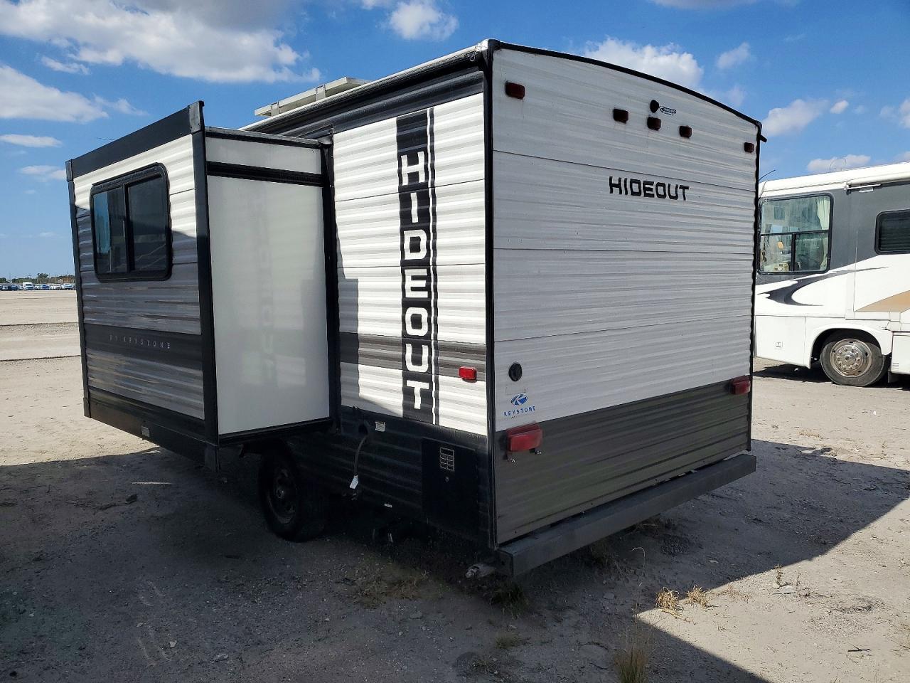 2022 Keystone Hideout M-17