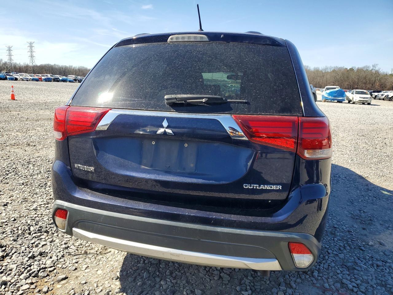 2016 Mitsubishi Outlander es