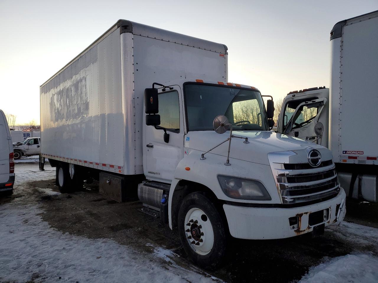 2016 Hino 338 BOX Truck