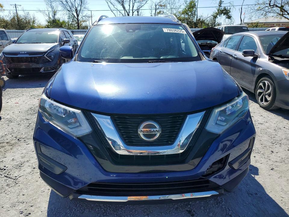2020 Nissan Rogue sv