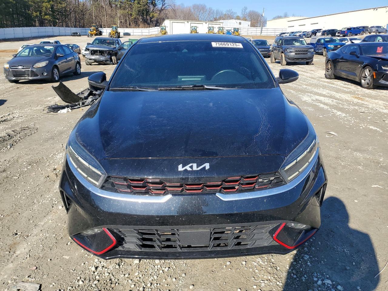 2022 KIA Forte gt