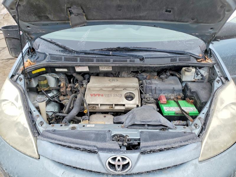 2006 Toyota Sienna le