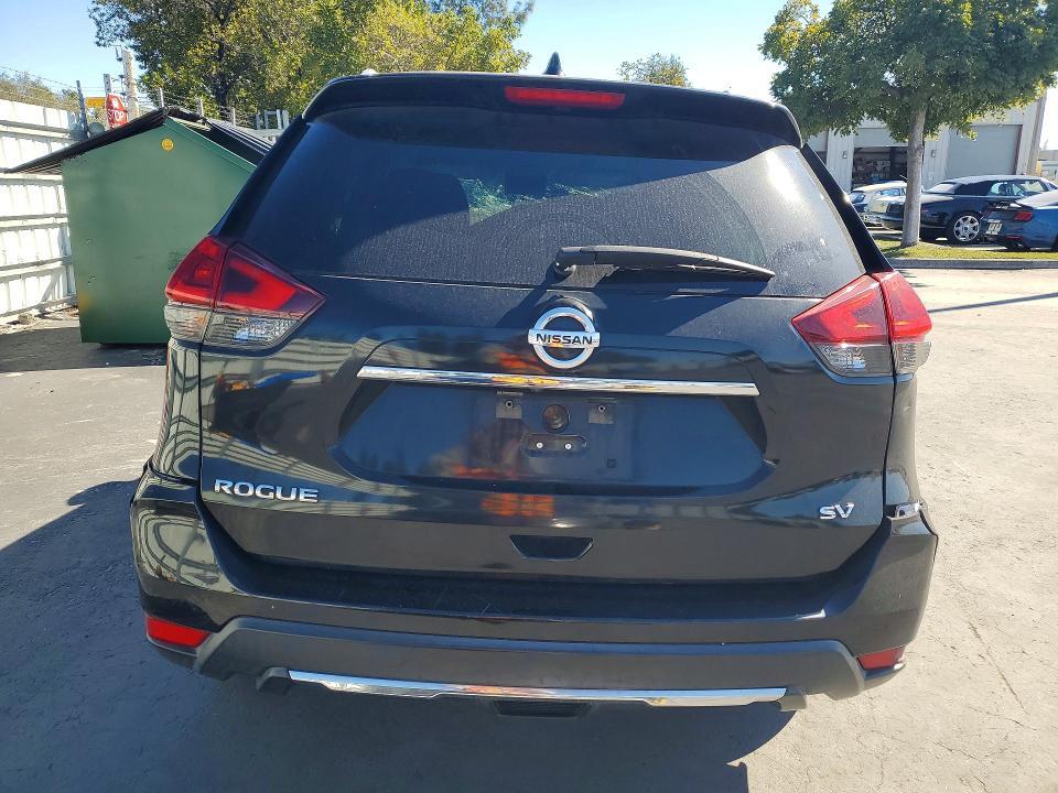 2018 Nissan Rogue s