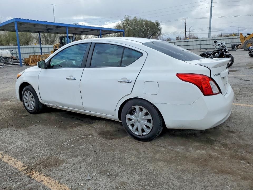 2015 Nissan Versa 1.6 sv
