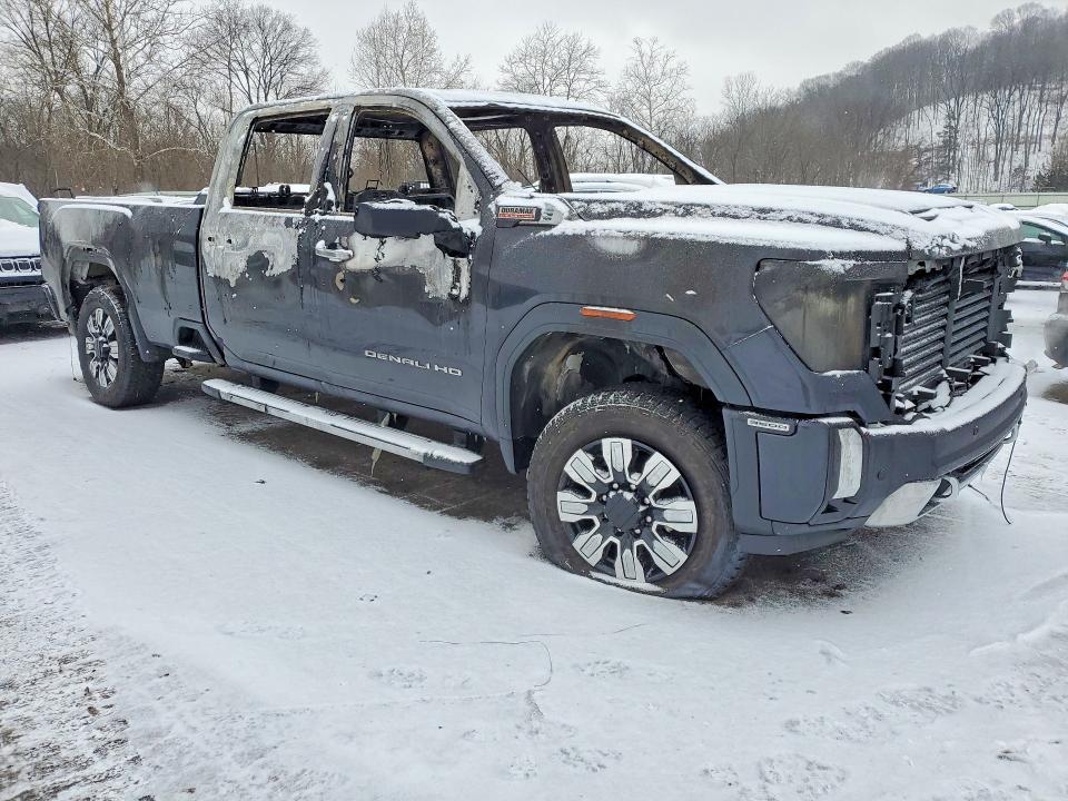 2026 GMC Sierra K3500 Denali