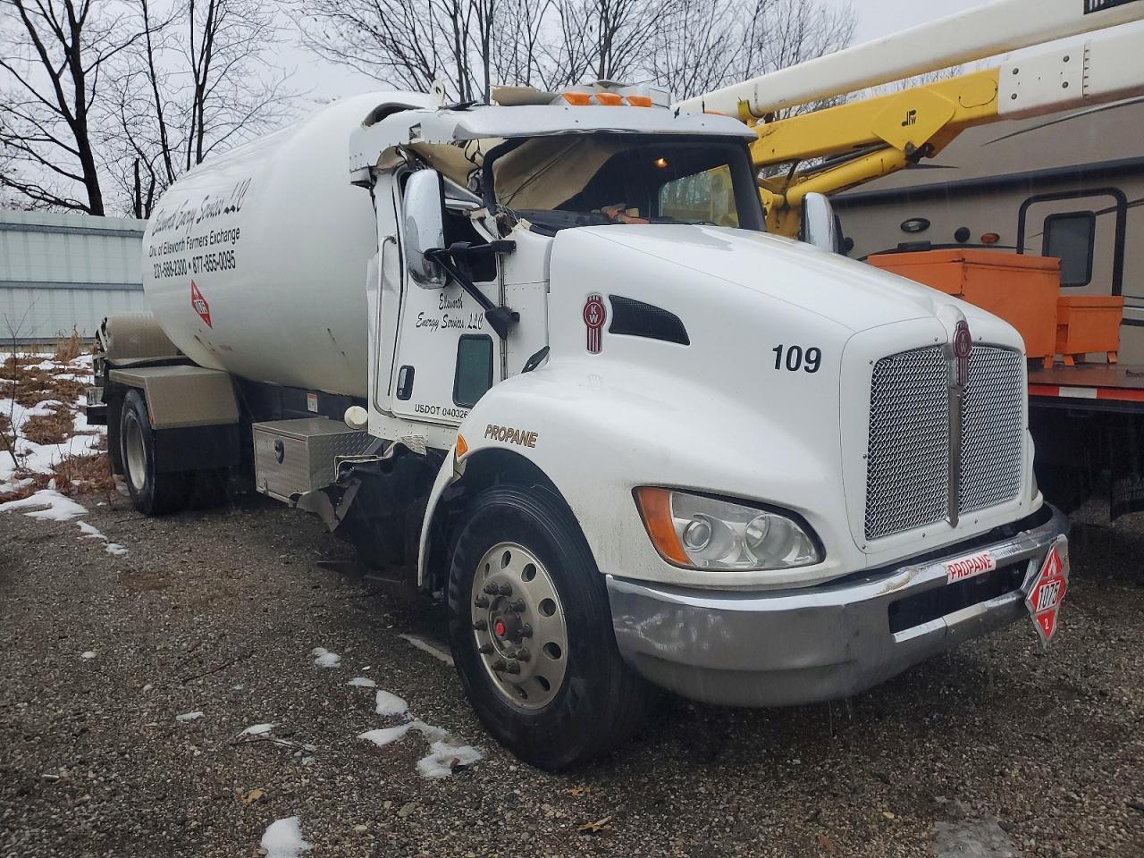 2019 Kenworth T300 Fuel Truck
