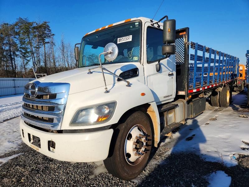 2017 Hino 258/268 Flatbed Truck