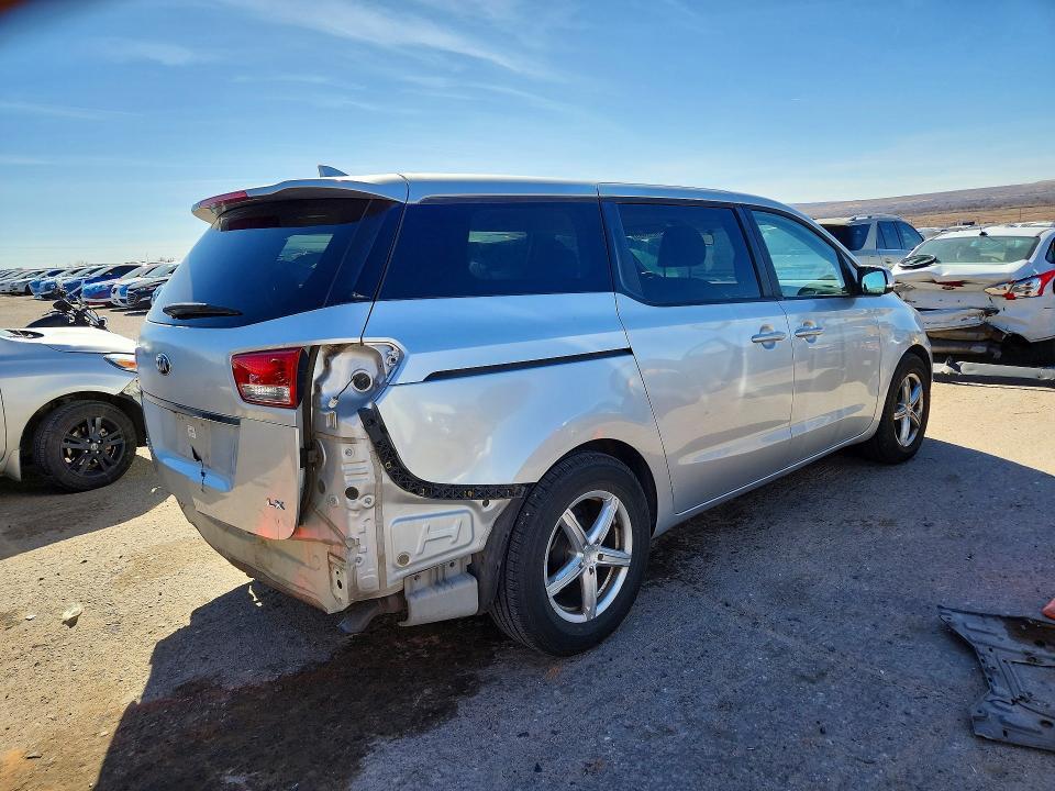 2017 KIA Sedona lx