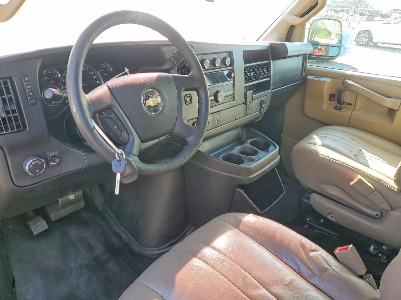 2017 Chev Express G2500