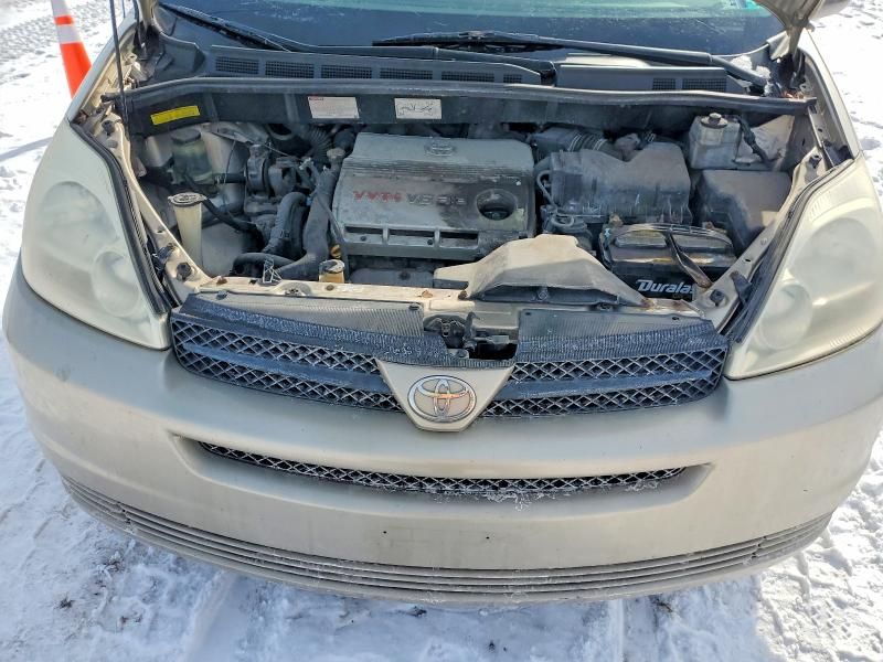 2005 Toyota Sienna ce