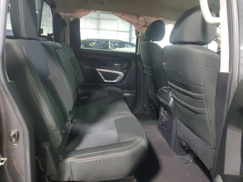 2017 Nissan Titan XD SV