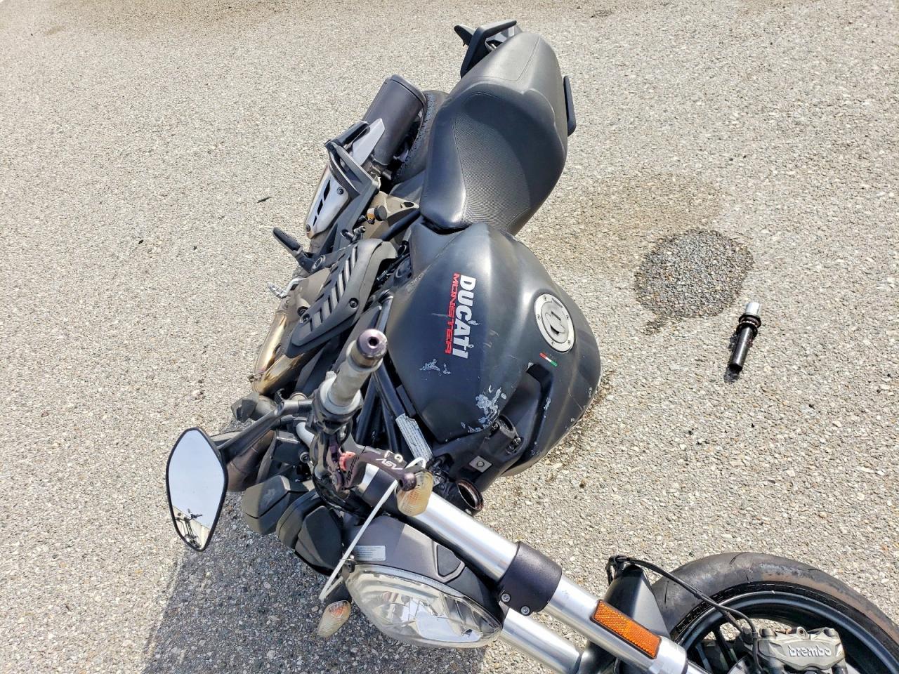 2015 Ducati Monster 821