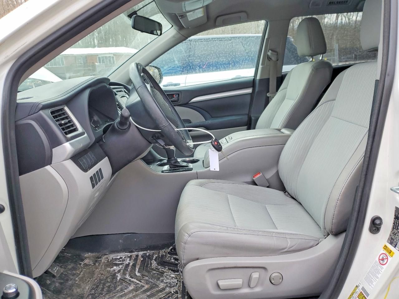 2015 Toyota Highlander le