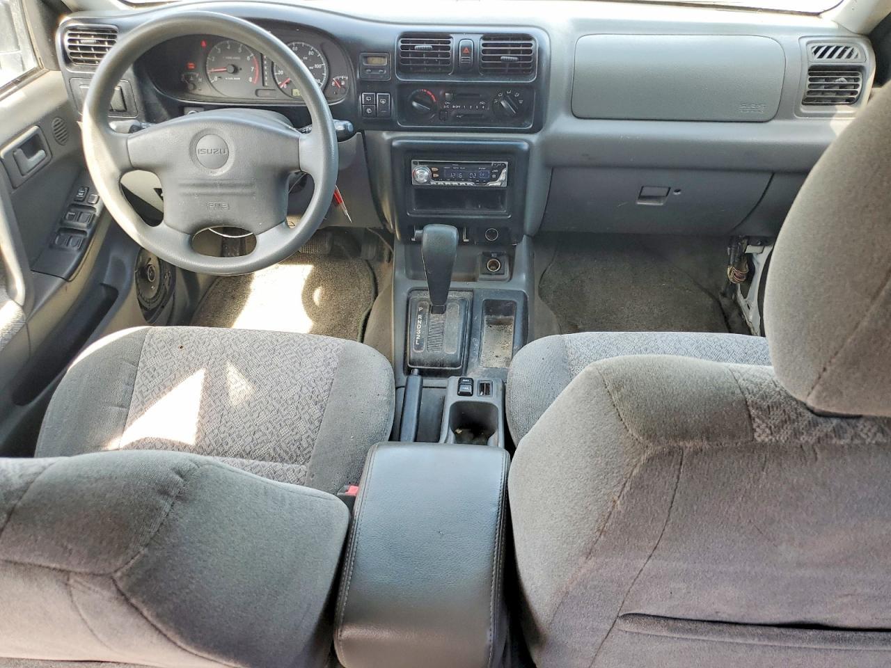 2000 Isuzu Rodeo s