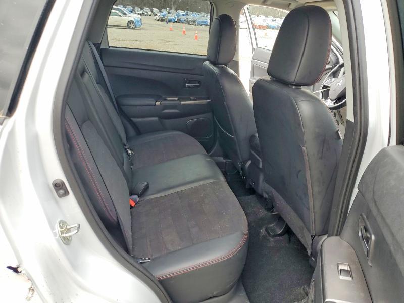 2022 Mitsubishi Outlander Sport se