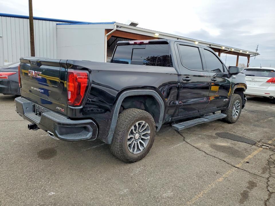 2023 GMC Sierra K1500 AT4