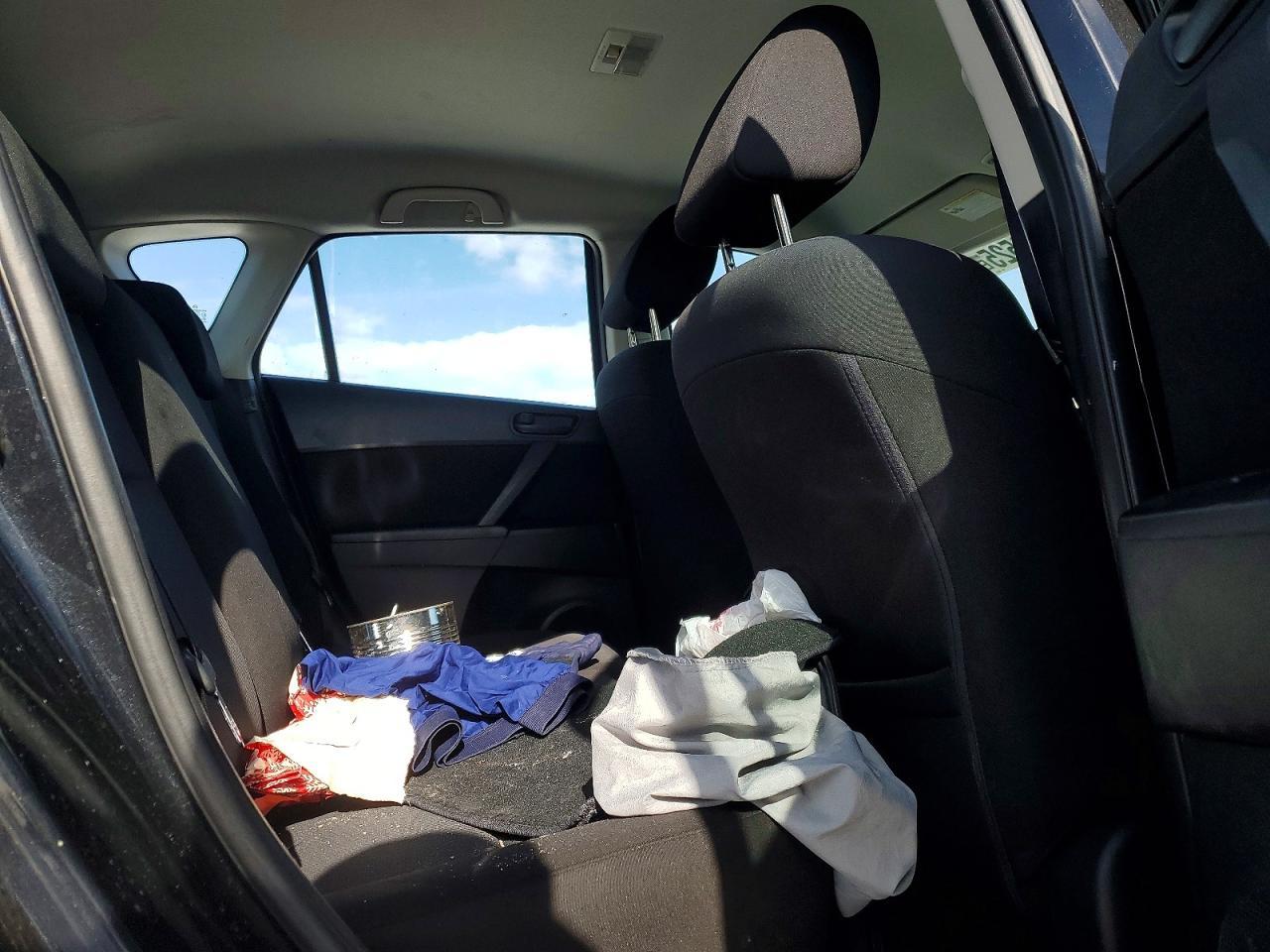 2010 Mazda 3 I
