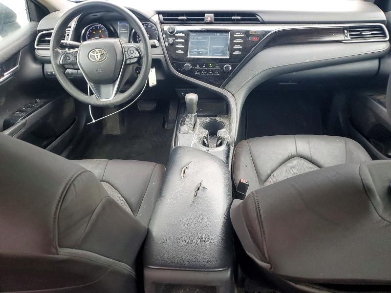 2019 Toyota Camry le
