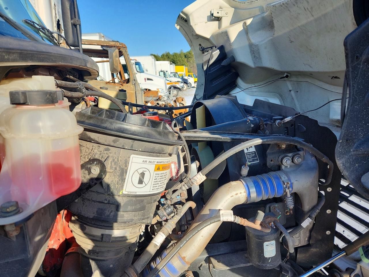 2015 Freightliner Business Class M2 BOX Truck