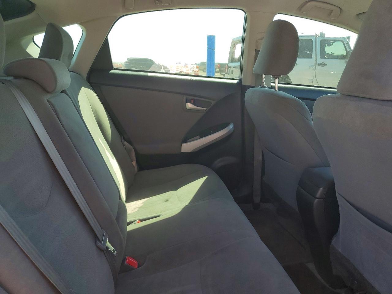 2014 Toyota Prius two