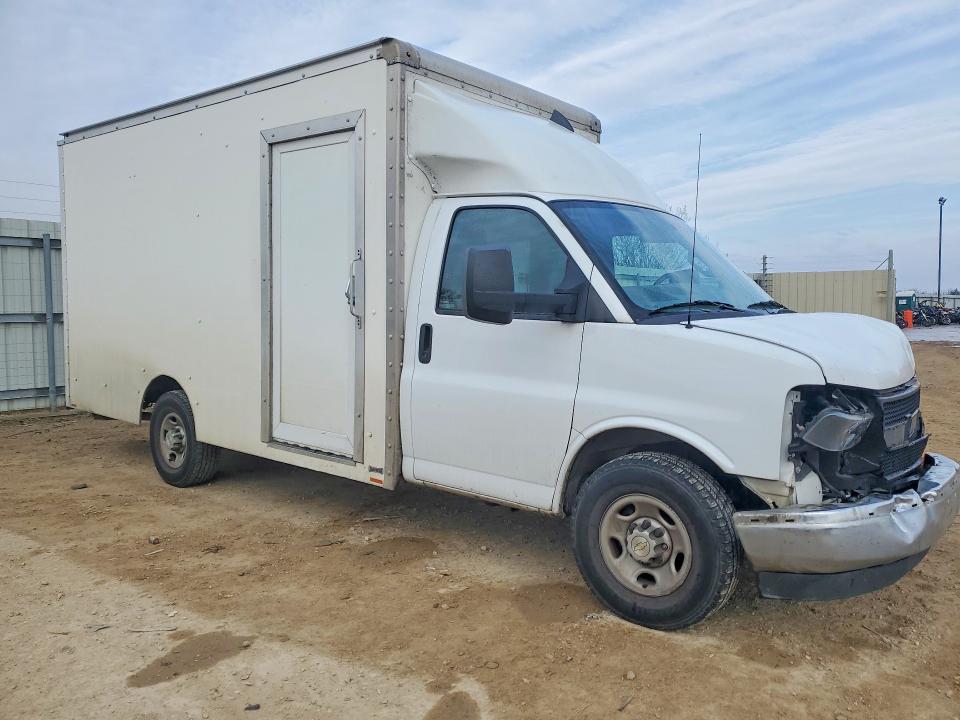 2022 Chev Express G3500