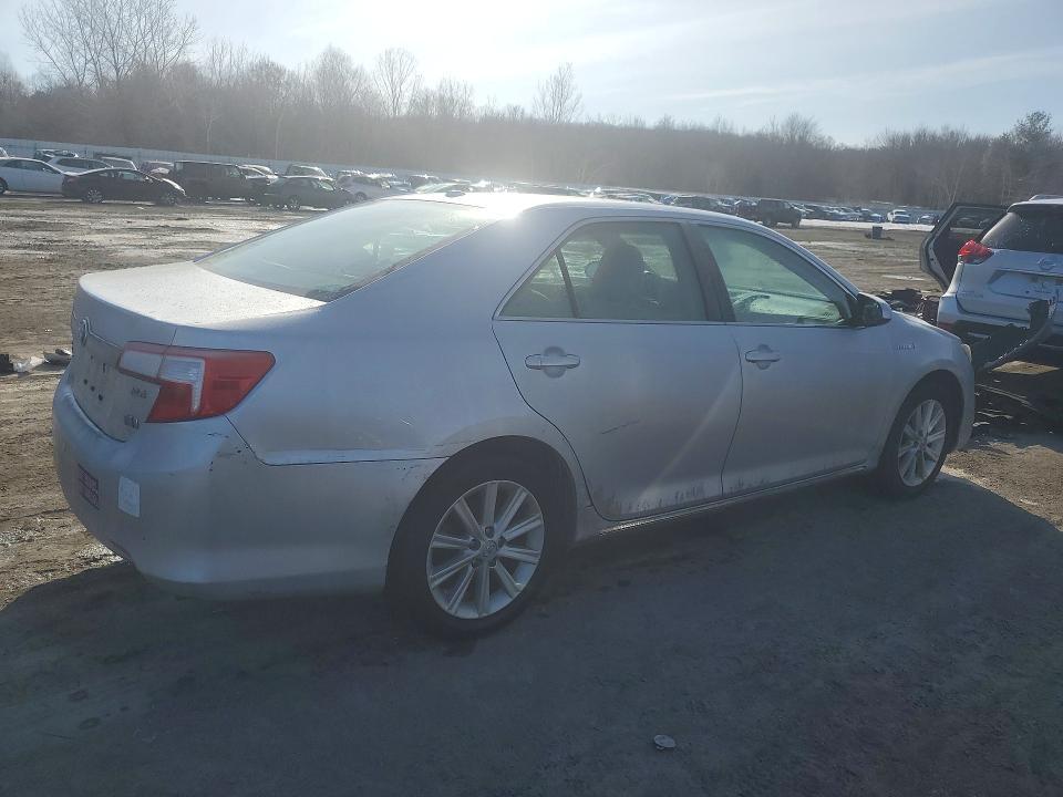 2014 Toyota Camry Hybrid xle