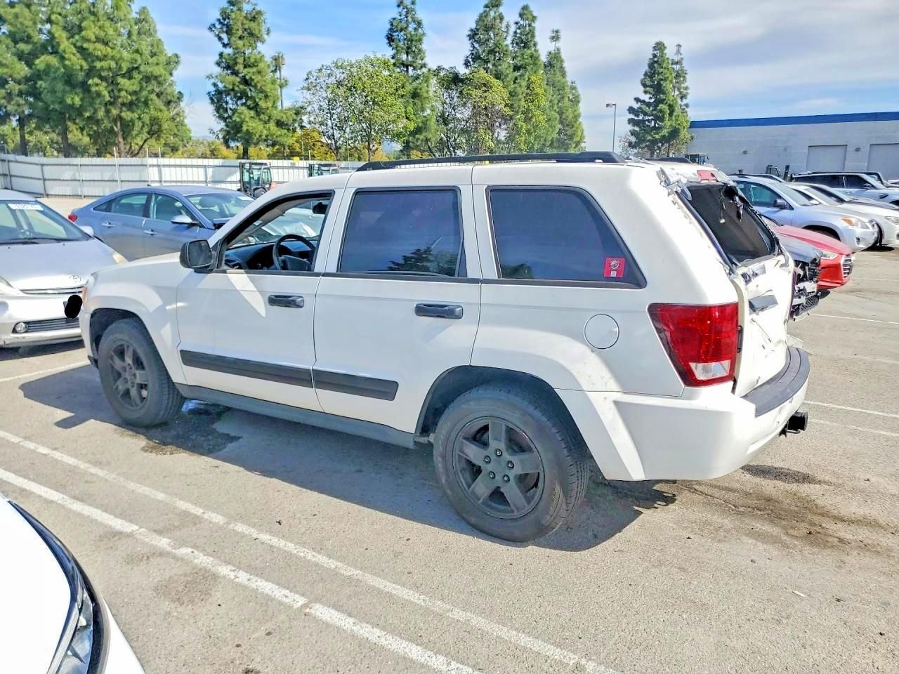 2005 Jeep Grand Cherokee Laredo