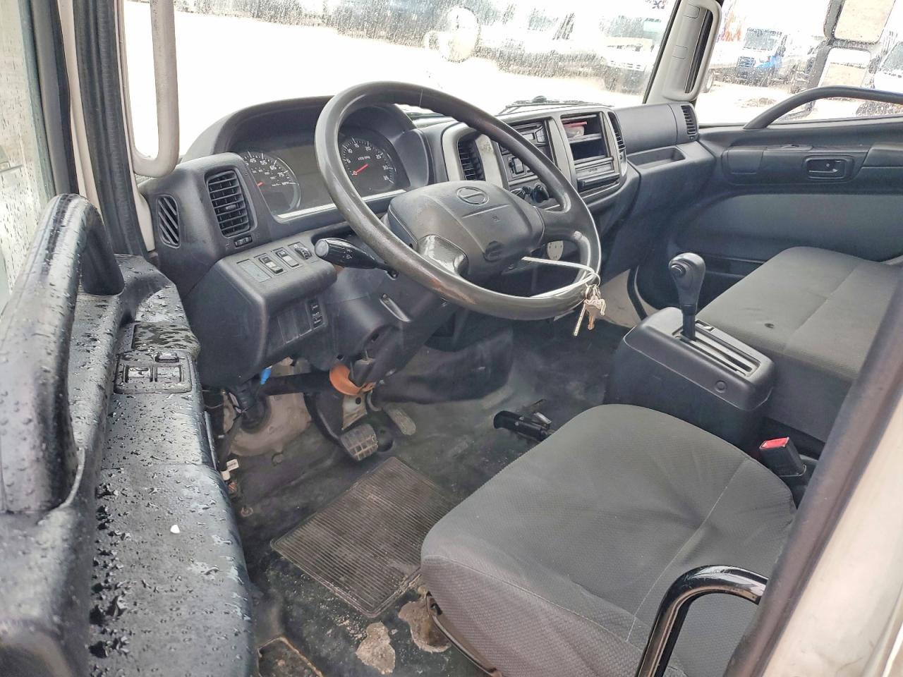 2015 Hino 258 268
