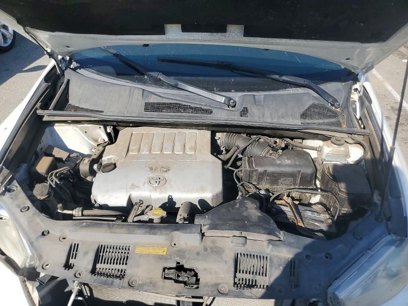 2012 Toyota Highlander Base