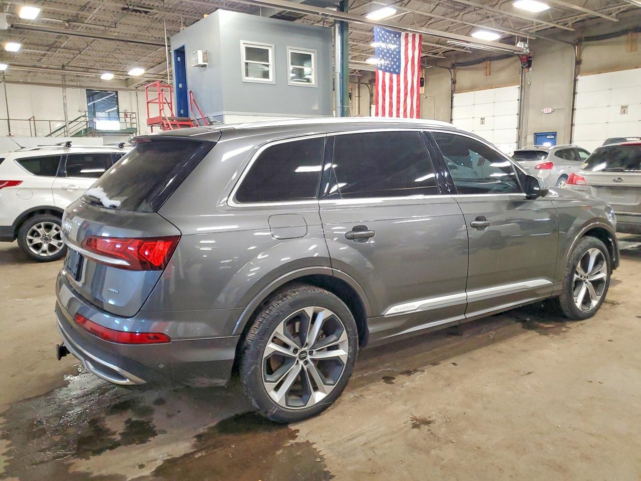2020 Audi Q7 Premium Plus