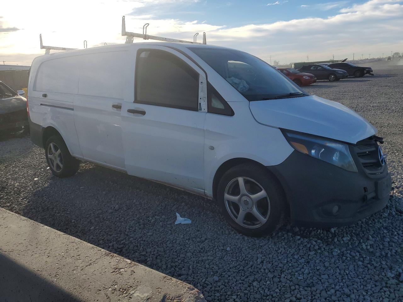 2020 Mercedes-Benz Metris