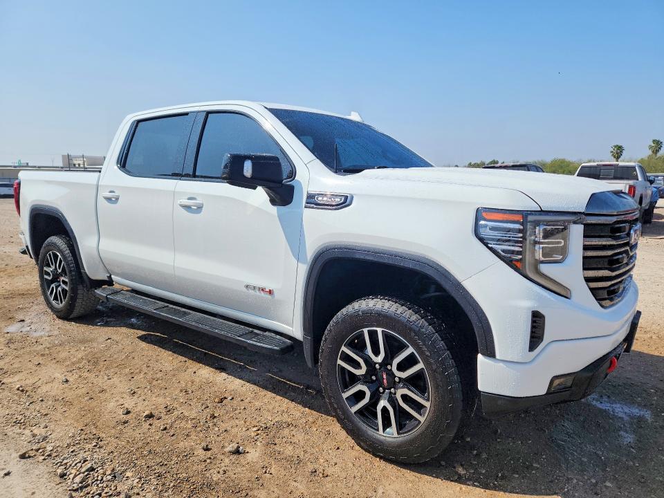 2021 GMC Sierra K1500 AT4
