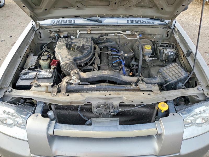2004 Nissan Frontier Standard