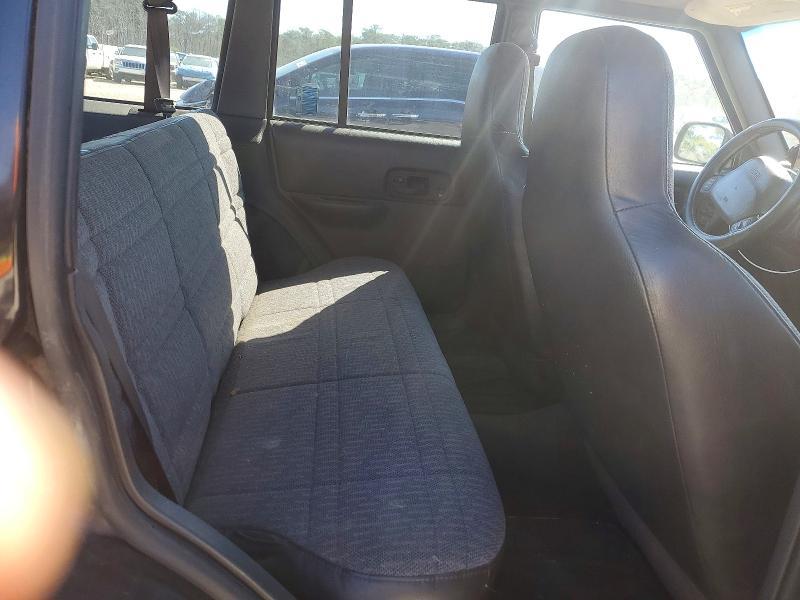 2001 Jeep Cherokee Sport