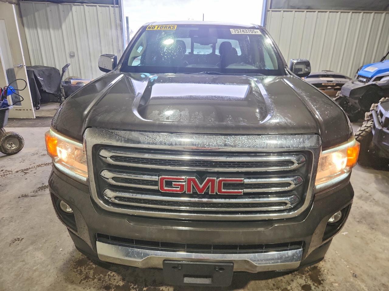 2020 GMC Canyon slt